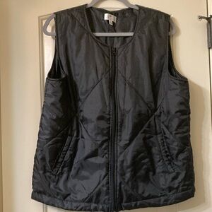 Black Light Weight Quilted Vest